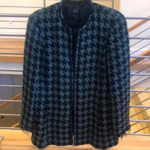 4 Clothing Solutions Geometric Navy and light blue pattered blazer size 12